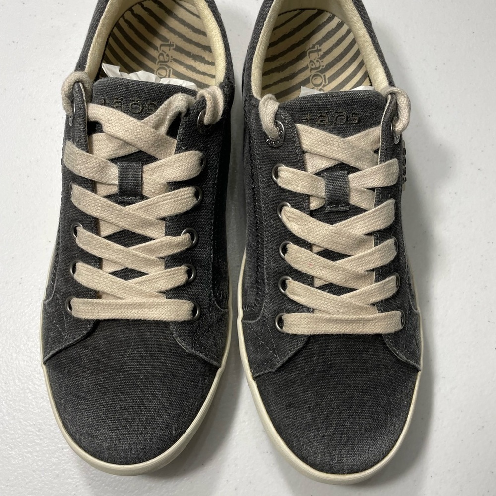 Taos Gray Wash Casual Sneakers  Size 8.5 SB-